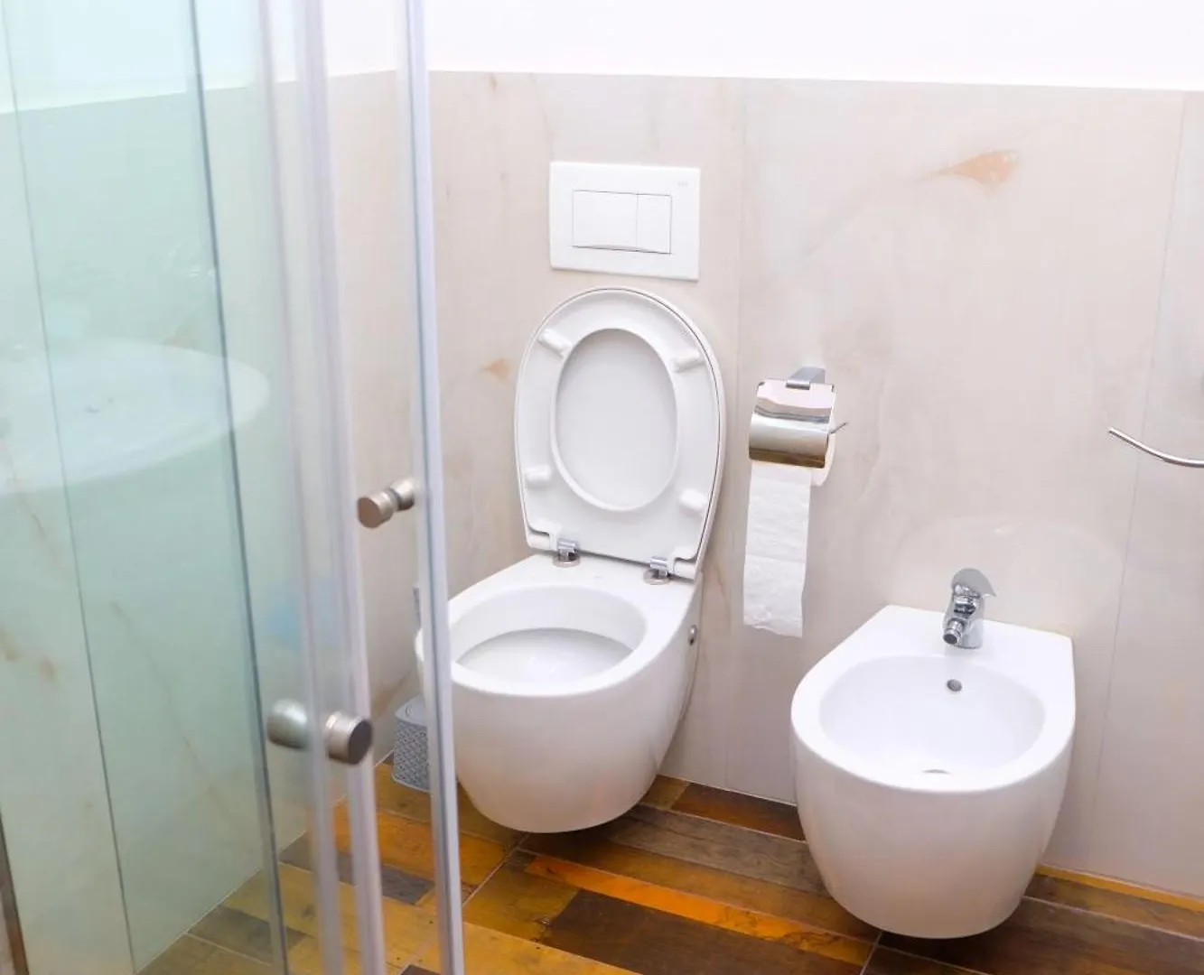 ****  Laid Hotel Vlorë Albanië