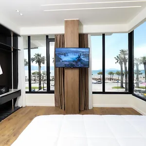 Hotel Adore, Vlorë